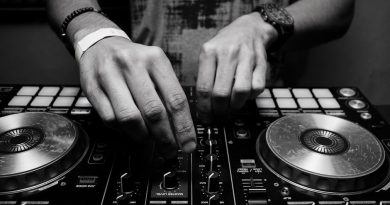 Bliv DJ-superstjernen med de nyeste mixerpulte